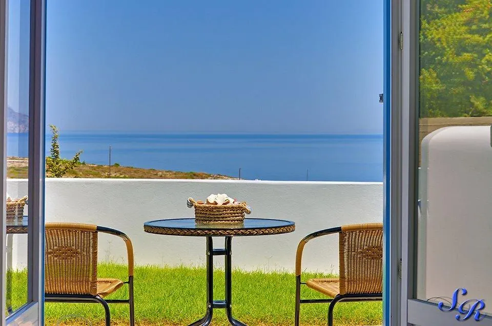 Sarakiniko Rooms-1